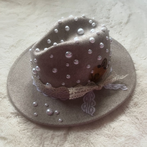 Wild Arrow Custom Pearl & Lace Embellished Wool Blend Fedora Panama Felt Hat - Picture 1 of 8
